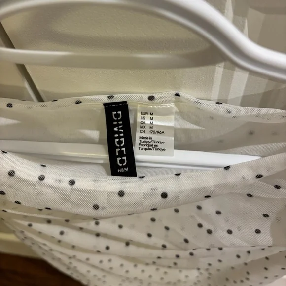 H&M Top - Picture 3 of 3